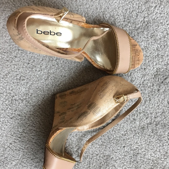 Shoes - Picture 3 of 6